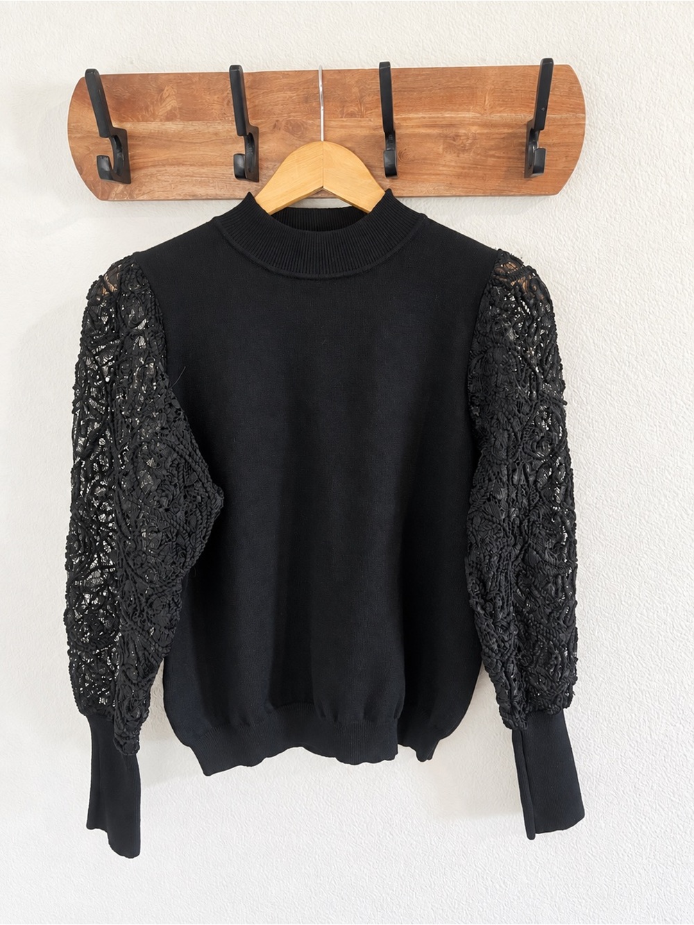 Nanette Lepore Black Knit Mock Neck Sweater With Crochet Lace Sleeves New Large
